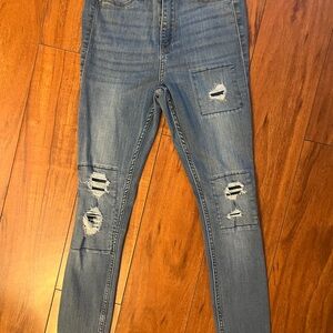 Hollister High-Rise Crop Jean Legging in Blue